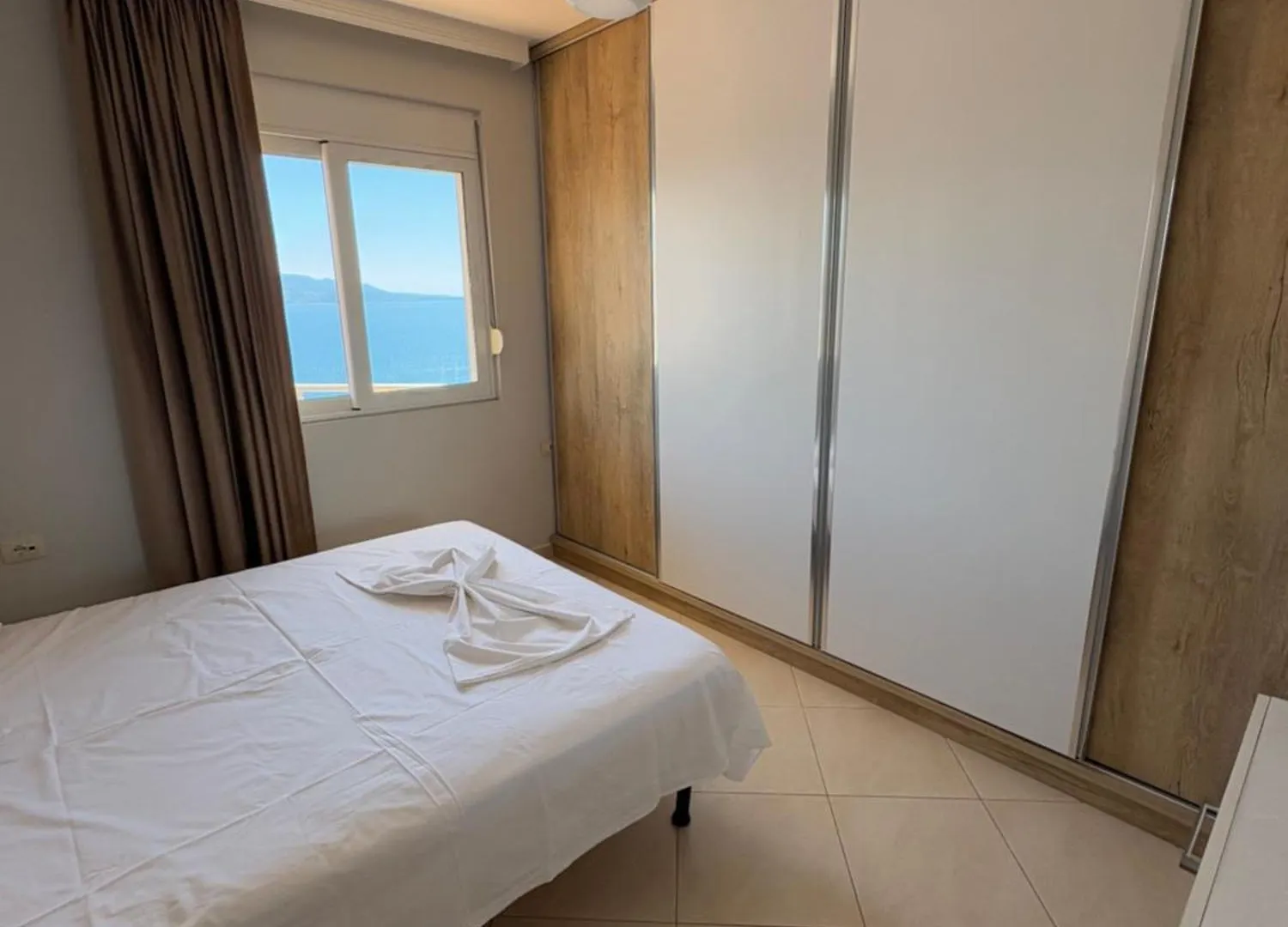 Cosmopolitan Apartment 1 Sarandë